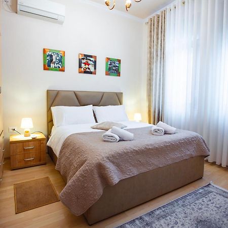 Tirana Center Apartment - Zogu I Boulevard ภายนอก รูปภาพ